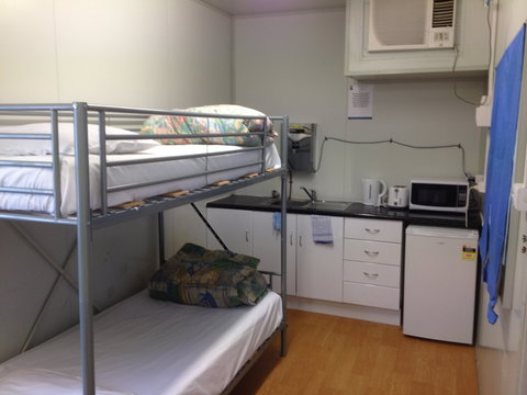 Latrobe Working Hostel - Southport Accommodation 2