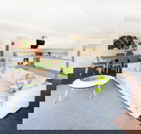 Phillip Island Towers - Accommodation Southport