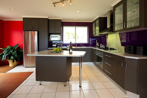 Sisters Beach Retreat - Southport Accommodation 2