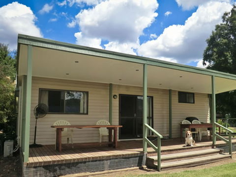 Talmalmo Cottage - Southport Accommodation 0