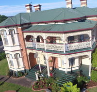 The Grand On Macfie - Southport Accommodation