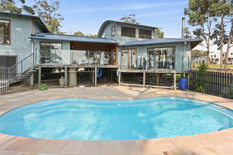 Tura Tree House - Accommodation Southport 1