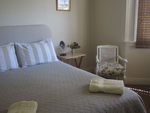 Valley Views Bed And Breakfast - Southport Accommodation 1