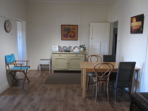 Valley Views Bed And Breakfast - Southport Accommodation 2