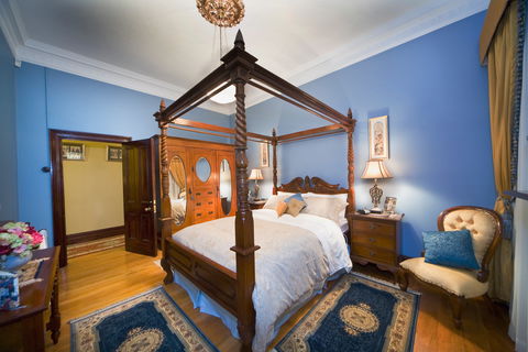 Varenna - Luxury Leura Accommodation - Southport Accommodation 2