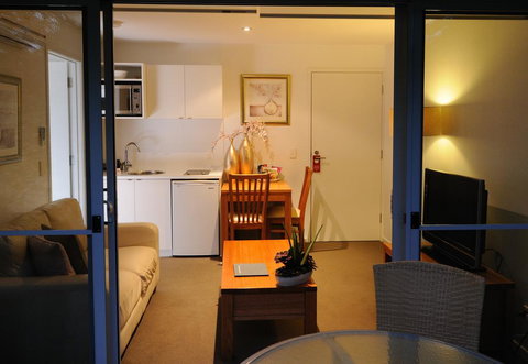 The Victoria Port Fairy - Accommodation Southport 9