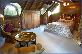 A Camelot Tower And Penthouse - Southport Accommodation 0