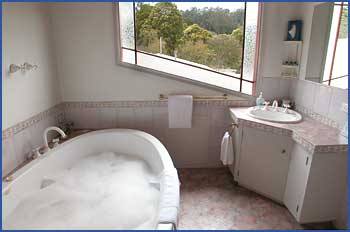 A Camelot Tower And Penthouse - Southport Accommodation 3