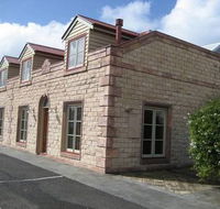 54 on Bank - Accommodation Southport