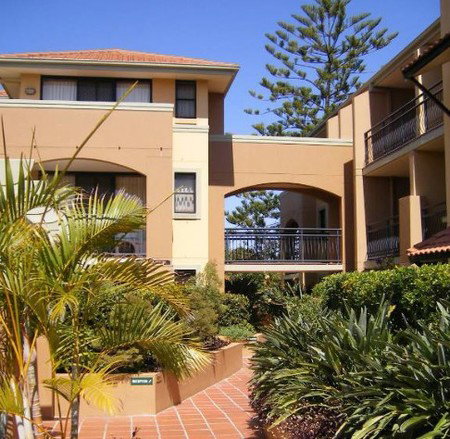 Mermaid Beach Park View - Accommodation Southport 3