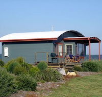 Frog Gully Cottages - Accommodation Southport