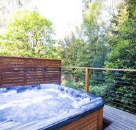 Credo Cottages - Southport Accommodation