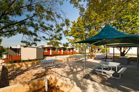 Airport Tourist Village Melbourne - Southport Accommodation 2