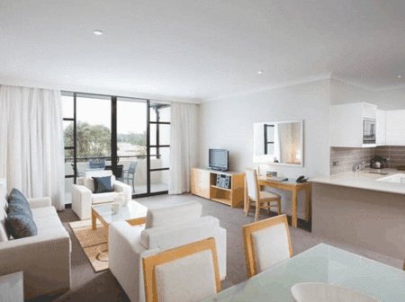 Mantra Kooindah Waters Golf And Spa Resort - Southport Accommodation 3