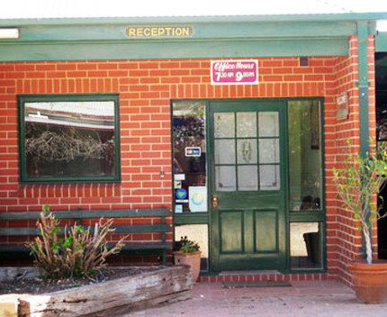 Central Motor Inn Wentworth - Accommodation Southport 4