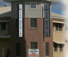 Club Motor Inn - Southport Accommodation 3