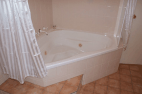 Burke  Wills Motor Inn - Southport Accommodation