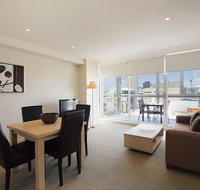 Oaks iStay Precinct - Accommodation Southport