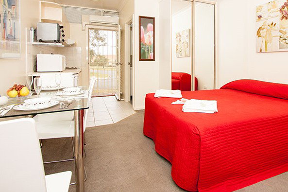 Griffith ACT Southport Accommodation