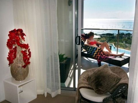 Airlie Searene Apartments - Southport Accommodation 3