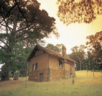 Heysen - The Cedars - Southport Accommodation