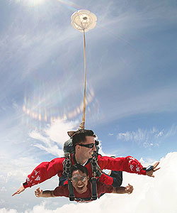 Commando Skydivers - Accommodation Southport 1