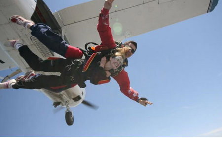 Commando Skydivers - Accommodation Southport 5