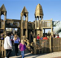 Jubilee Park Adventure Playground - Accommodation Southport
