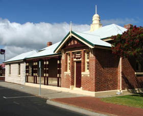 Artgeo Cultural Complex - Old Courthouse - Southport Accommodation 0