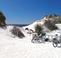 Little Parakeet Bay - Southport Accommodation