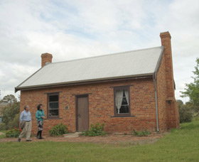 Sandalwood Yards And Tipperary School - Southport Accommodation 0