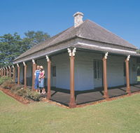 Wonnerup House and Old School - Southport Accommodation