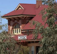 Moonta Tourist Office - Accommodation Southport