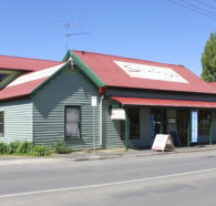 Stanley's Studio and Gallery - Fine Art and Craft - Accommodation Southport