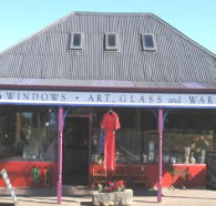 3 Windows Gallery - Southport Accommodation