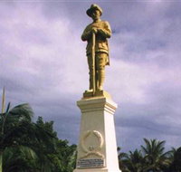 Port Douglas War Memorial - Southport Accommodation