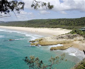 Main Beach, North Stradbroke Island - Accommodation Southport 0