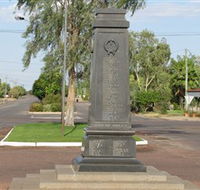 Winton War Memorial - Accommodation Southport