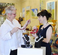 Town  Country Gallery - Southport Accommodation