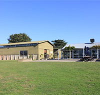 Train Trak Wines - Accommodation Southport