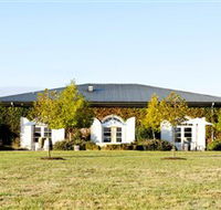 Dominique Portet - Accommodation Southport