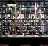 Shirt Bar - Southport Accommodation