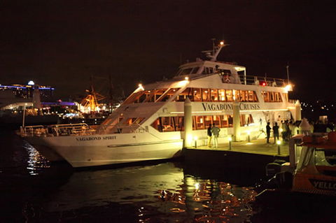 Vagabond Cruises - Southport Accommodation 8