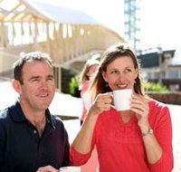 Hunter Street Outlets - Southport Accommodation