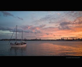 A Luxury Yacht On Sydney Harbour - Southport Accommodation 3