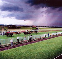 Hawkesbury Race Club - Southport Accommodation