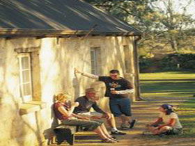 Overland Corner Hotel - Southport Accommodation 0