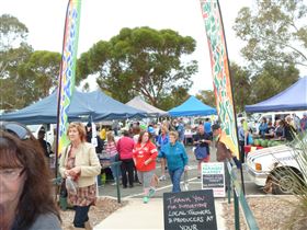 Riverland Farmers Market - Southport Accommodation 1