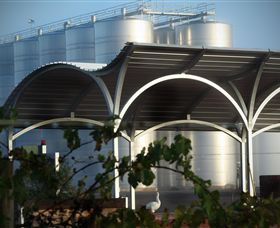 Andrew Peace Wines - Southport Accommodation 1