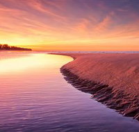 Saunders Beach - Southport Accommodation